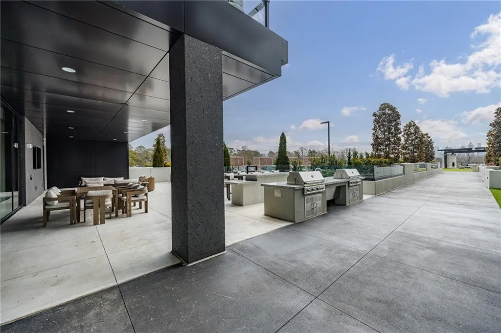 2425 Peachtree Road Ne Unit 503, Atlanta, Georgia 30305, 2 Bedrooms Bedrooms, 0 ,2 BathroomsBathrooms,Residential,For Sale,2425 Peachtree Road Ne Unit 503,7719451
