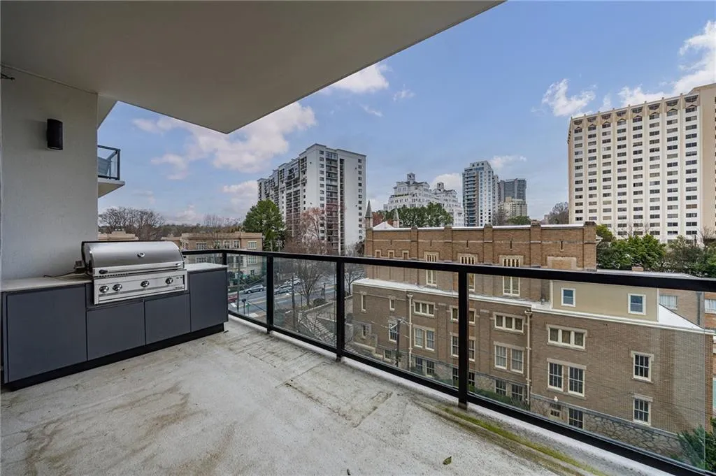 2425 Peachtree Road Ne Unit 503, Atlanta, Georgia 30305, 2 Bedrooms Bedrooms, 0 ,2 BathroomsBathrooms,Residential,For Sale,2425 Peachtree Road Ne Unit 503,7719451