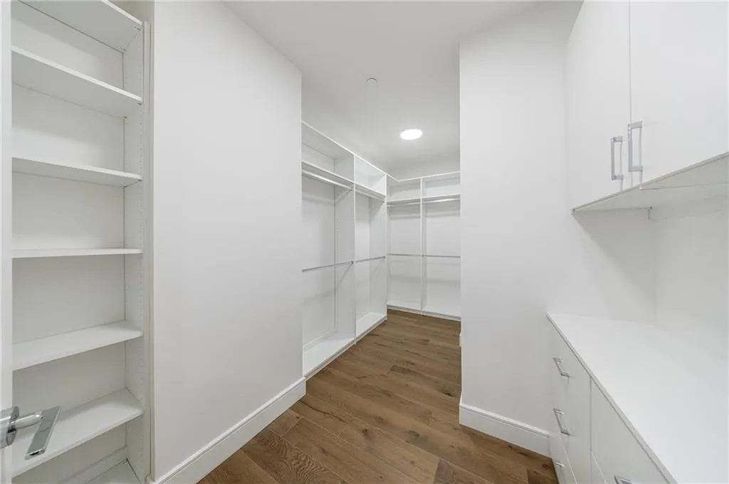 2425 Peachtree Road Ne Unit 503, Atlanta, Georgia 30305, 2 Bedrooms Bedrooms, 0 ,2 BathroomsBathrooms,Residential,For Sale,2425 Peachtree Road Ne Unit 503,7719451