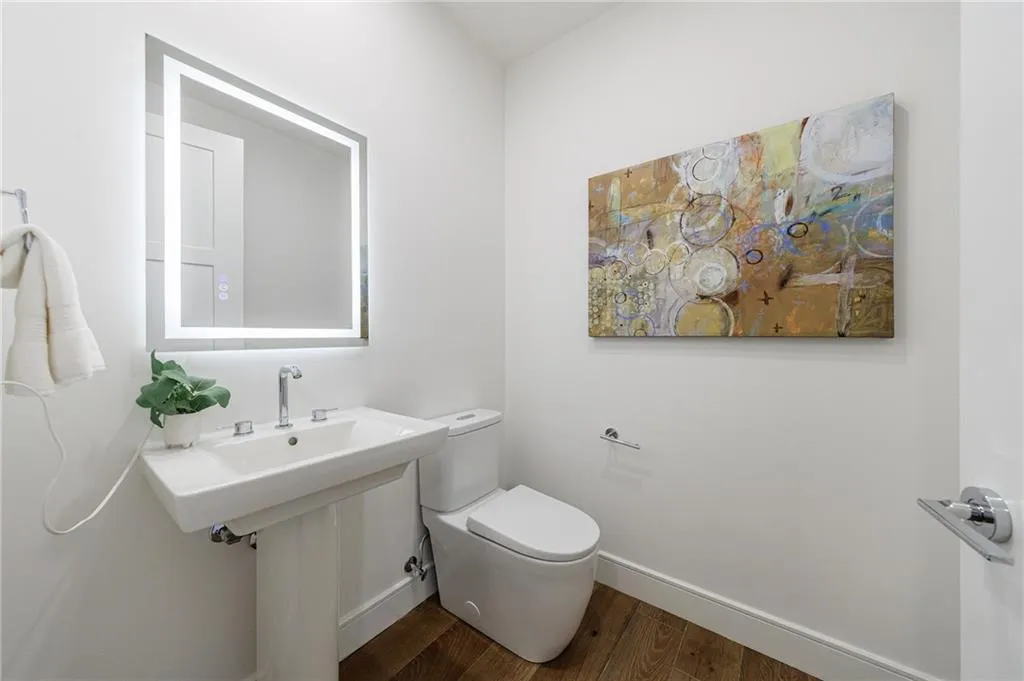 2425 Peachtree Road Ne Unit 503, Atlanta, Georgia 30305, 2 Bedrooms Bedrooms, 0 ,2 BathroomsBathrooms,Residential,For Sale,2425 Peachtree Road Ne Unit 503,7719451