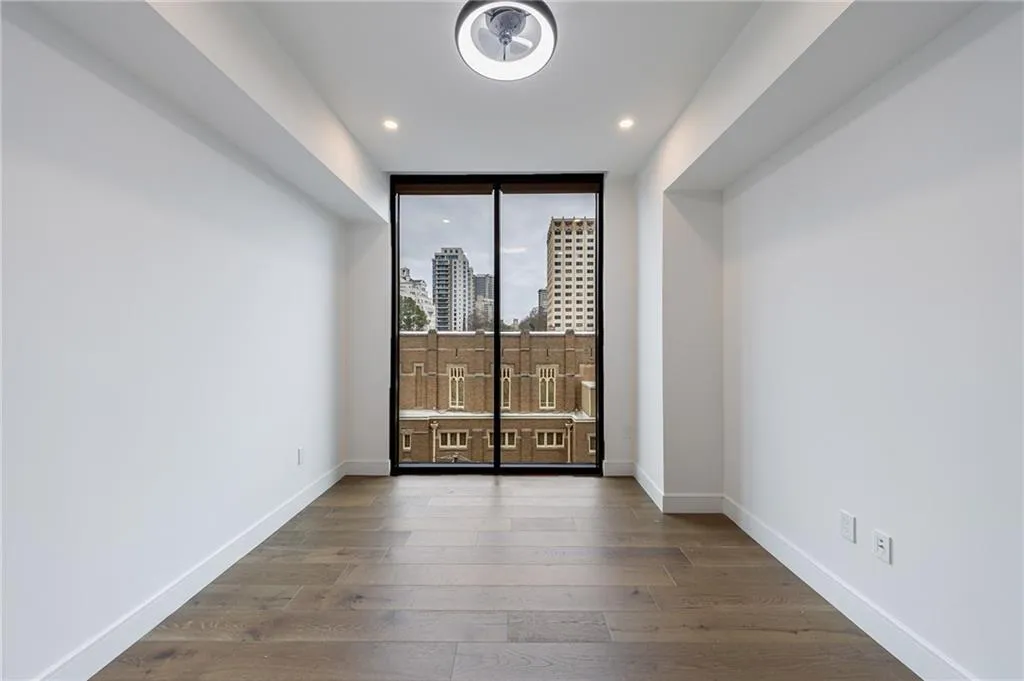 2425 Peachtree Road Ne Unit 503, Atlanta, Georgia 30305, 2 Bedrooms Bedrooms, 0 ,2 BathroomsBathrooms,Residential,For Sale,2425 Peachtree Road Ne Unit 503,7719451