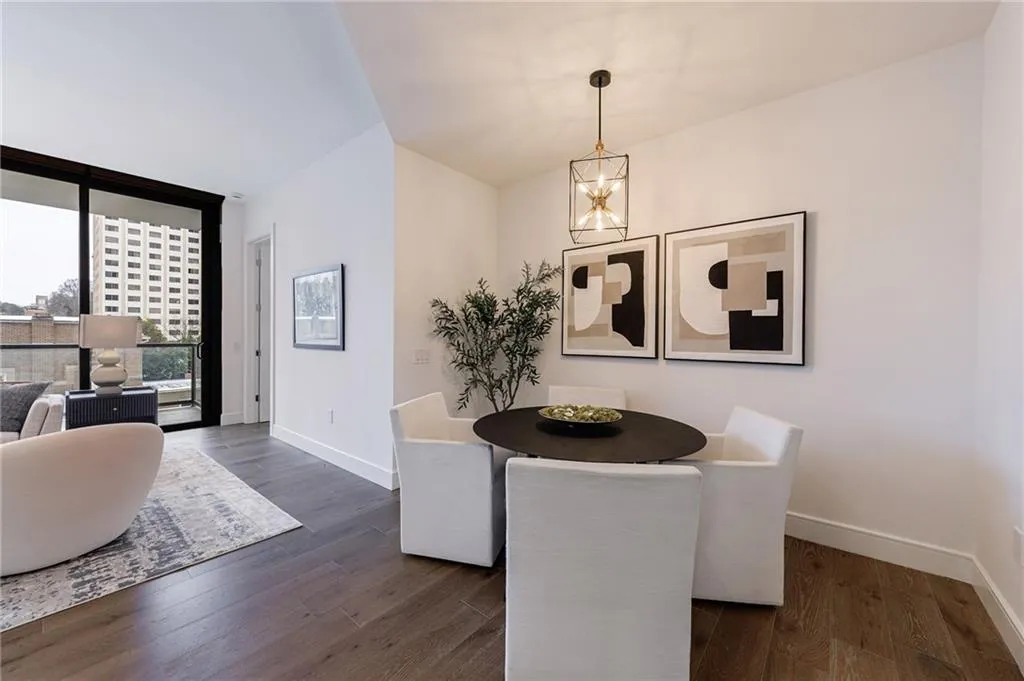 2425 Peachtree Road Ne Unit 503, Atlanta, Georgia 30305, 2 Bedrooms Bedrooms, 0 ,2 BathroomsBathrooms,Residential,For Sale,2425 Peachtree Road Ne Unit 503,7719451