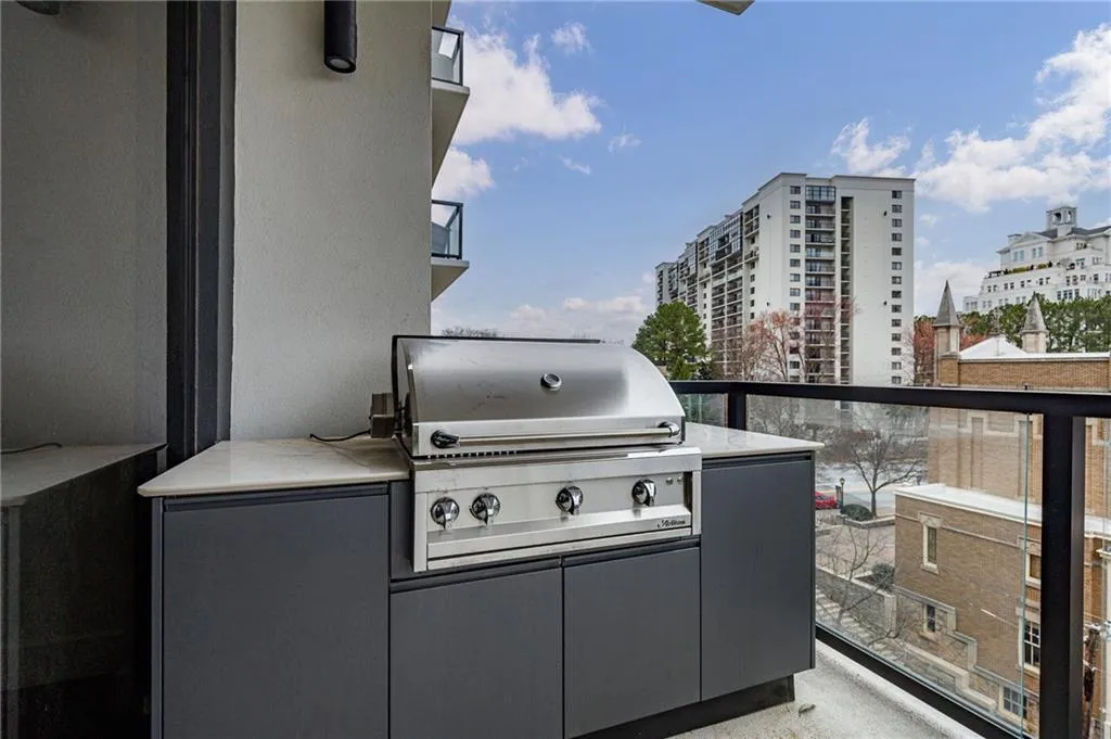 2425 Peachtree Road Ne Unit 503, Atlanta, Georgia 30305, 2 Bedrooms Bedrooms, 0 ,2 BathroomsBathrooms,Residential,For Sale,2425 Peachtree Road Ne Unit 503,7719451