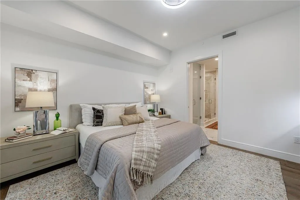 2425 Peachtree Road Ne Unit 503, Atlanta, Georgia 30305, 2 Bedrooms Bedrooms, 0 ,2 BathroomsBathrooms,Residential,For Sale,2425 Peachtree Road Ne Unit 503,7719451