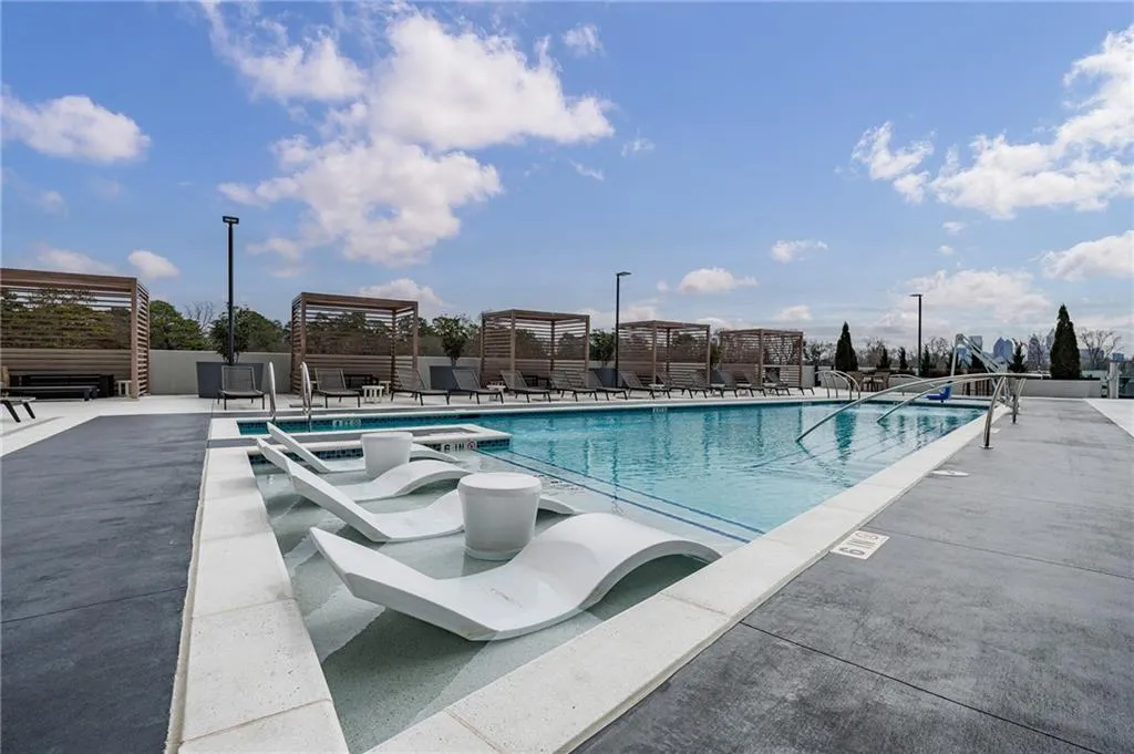 2425 Peachtree Road Ne Unit 503, Atlanta, Georgia 30305, 2 Bedrooms Bedrooms, 0 ,2 BathroomsBathrooms,Residential,For Sale,2425 Peachtree Road Ne Unit 503,7719451