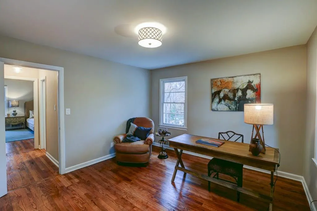 5164 Timber Trail S, Atlanta, Georgia 30342, 4 Bedrooms Bedrooms, ,3 BathroomsBathrooms,Residential,Sold,5164 Timber Trail S,5790574