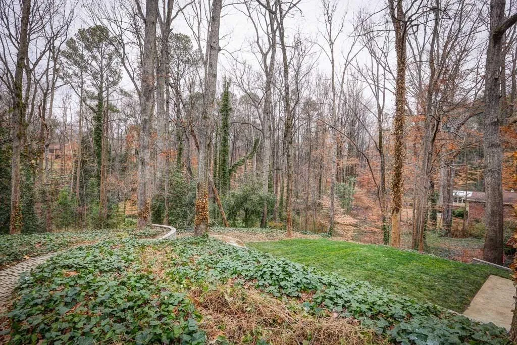 5164 Timber Trail S, Atlanta, Georgia 30342, 4 Bedrooms Bedrooms, ,3 BathroomsBathrooms,Residential,Sold,5164 Timber Trail S,5790574