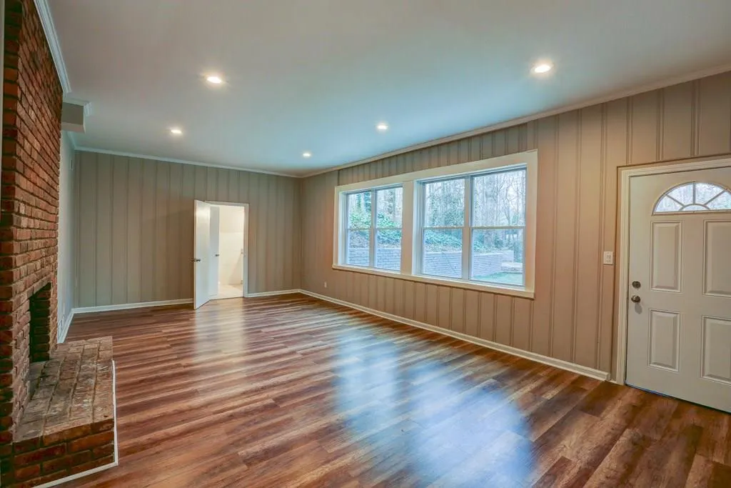 5164 Timber Trail S, Atlanta, Georgia 30342, 4 Bedrooms Bedrooms, ,3 BathroomsBathrooms,Residential,Sold,5164 Timber Trail S,5790574