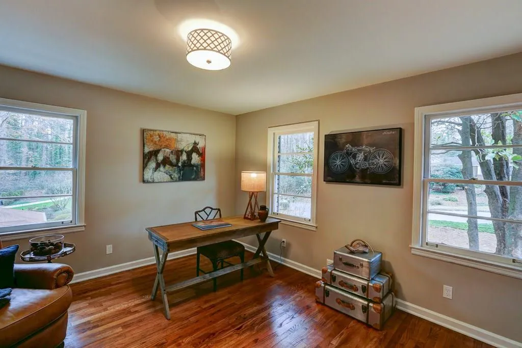 5164 Timber Trail S, Atlanta, Georgia 30342, 4 Bedrooms Bedrooms, ,3 BathroomsBathrooms,Residential,Sold,5164 Timber Trail S,5790574