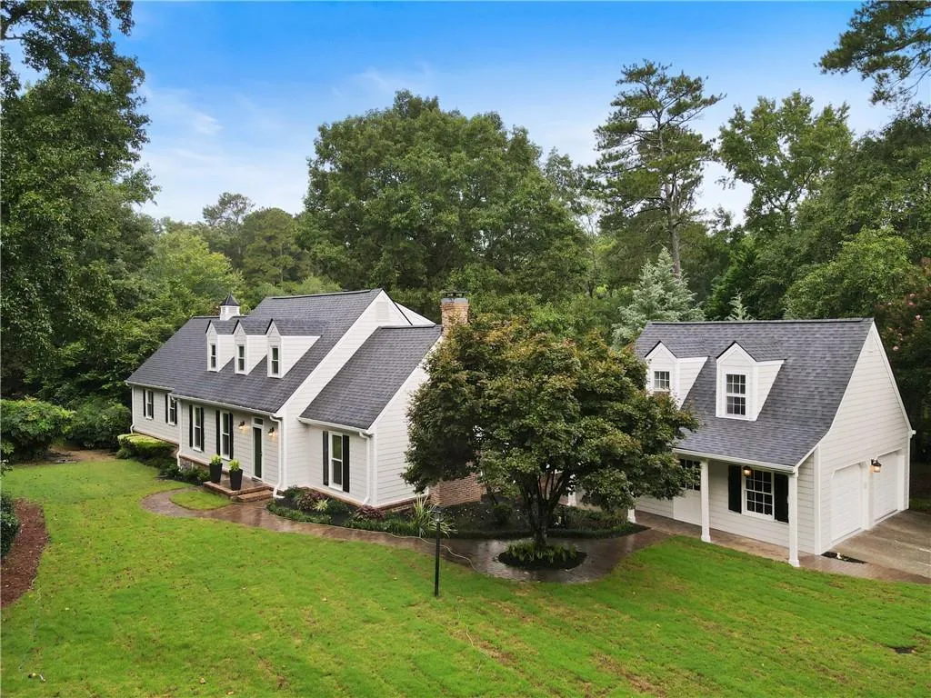 5080 Spalding Drive, Atlanta, Georgia 30350, 4 Bedrooms Bedrooms, ,3 BathroomsBathrooms,Residential,Sold,5080 Spalding Drive,7098631