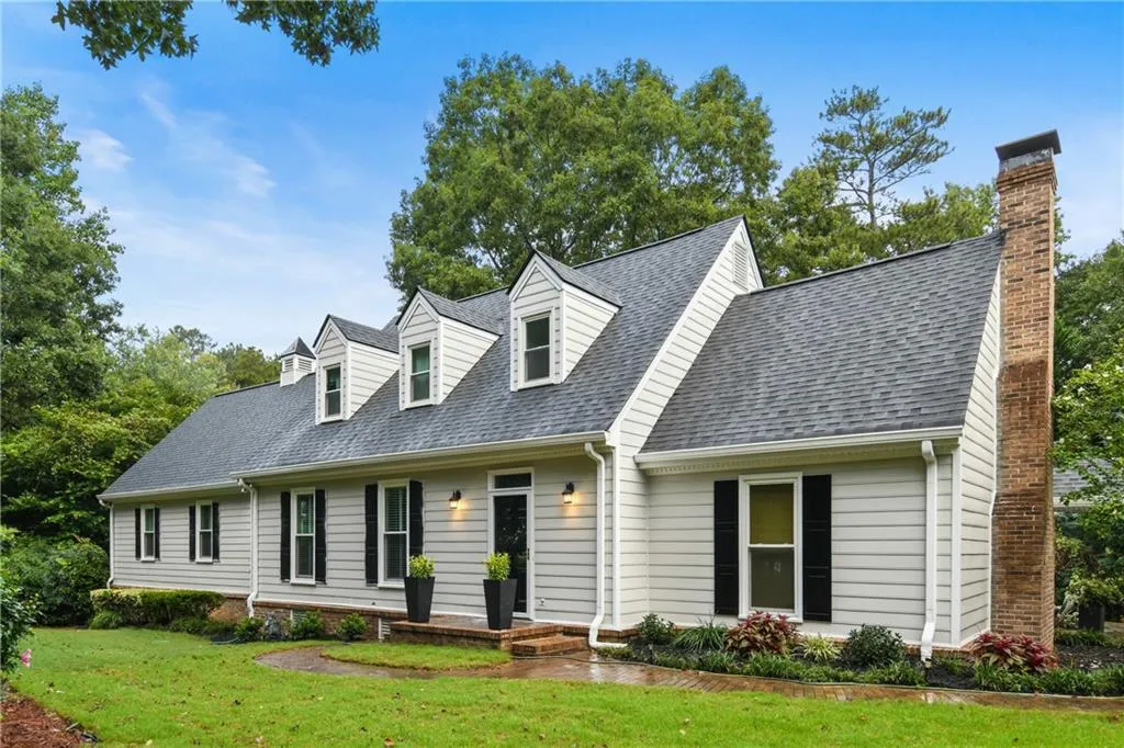 5080 Spalding Drive, Atlanta, Georgia 30350, 4 Bedrooms Bedrooms, ,3 BathroomsBathrooms,Residential,Sold,5080 Spalding Drive,7098631