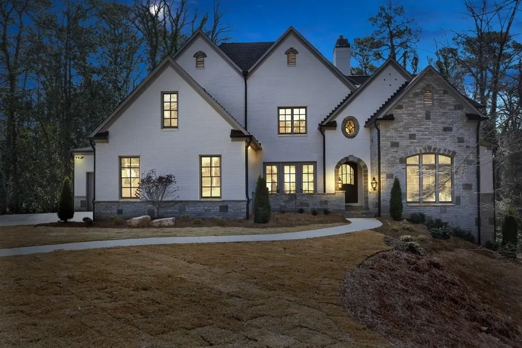 4001 Whittington Drive Ne, Atlanta, Georgia 30342, 5 Bedrooms Bedrooms, ,5 BathroomsBathrooms,Residential,Sold,4001 Whittington Drive Ne,5862195