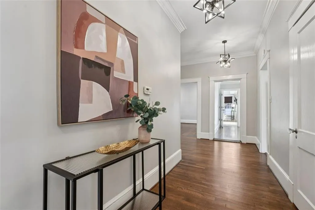 138 Peachtree Hills Avenue Ne, Atlanta, Georgia 30305, 4 Bedrooms Bedrooms, ,4 BathroomsBathrooms,Residential,For Sale,138 Peachtree Hills Avenue Ne,7635294