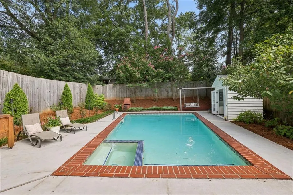 138 Peachtree Hills Avenue Ne, Atlanta, Georgia 30305, 4 Bedrooms Bedrooms, ,4 BathroomsBathrooms,Residential,For Sale,138 Peachtree Hills Avenue Ne,7635294