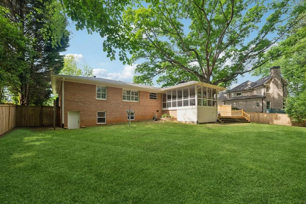 500 Read Lane, Atlanta, Georgia 30328, 4 Bedrooms Bedrooms, ,2 BathroomsBathrooms,Residential,Sold,500 Read Lane,7578220