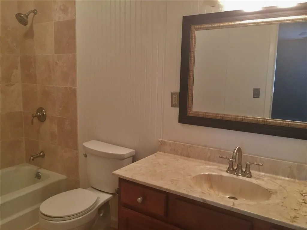 6900 Roswell Road Unit Q23, Sandy Springs, Georgia 30328, 2 Bedrooms Bedrooms, ,2 BathroomsBathrooms,Residential,Sold,6900 Roswell Road Unit Q23,5737686 6900 Roswell Road Unit Q23, Sandy Springs, Georgia 30328, 2 Bedrooms Bedrooms, ,2 BathroomsBathrooms,Residential,Sold,6900 Roswell Road Unit Q23,5737686