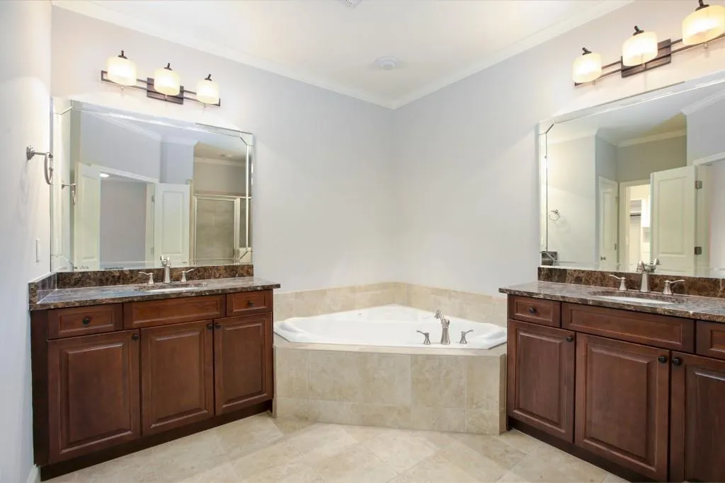 687 Lockton Place Ne, Atlanta, Georgia 30342, 4 Bedrooms Bedrooms, ,4 BathroomsBathrooms,Residential,Sold,687 Lockton Place Ne,6508390