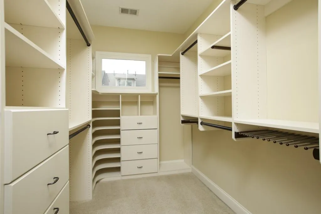 687 Lockton Place Ne, Atlanta, Georgia 30342, 4 Bedrooms Bedrooms, ,4 BathroomsBathrooms,Residential,Sold,687 Lockton Place Ne,6508390