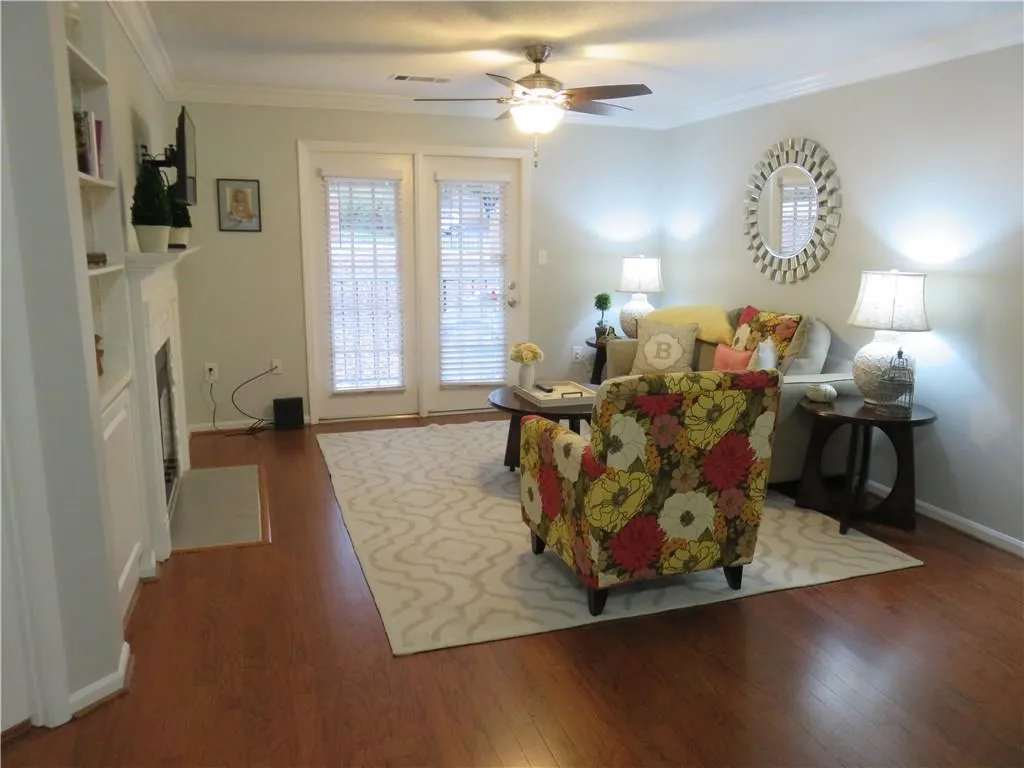 3655 Habersham Road Ne Unit 109, Atlanta, Georgia 30305, 1 Bedroom Bedrooms, ,1 BathroomBathrooms,Residential,Sold,3655 Habersham Road Ne Unit 109,5797611
