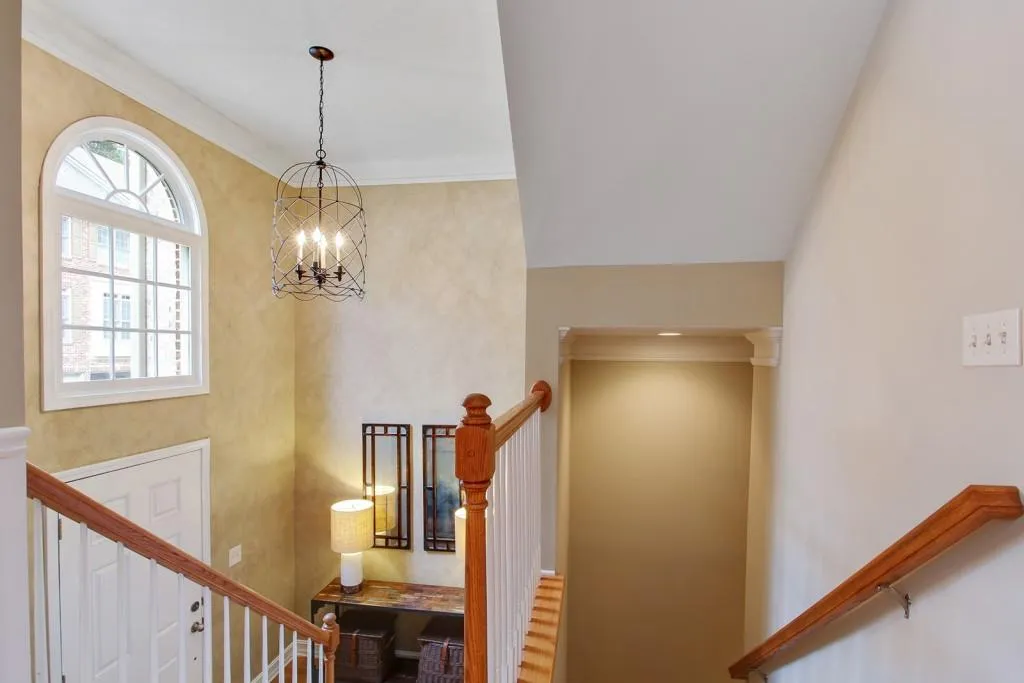 7249 Village Creek Trace, Sandy Springs, Georgia 30328, 4 Bedrooms Bedrooms, ,3 BathroomsBathrooms,Residential,Sold,7249 Village Creek Trace,6531378