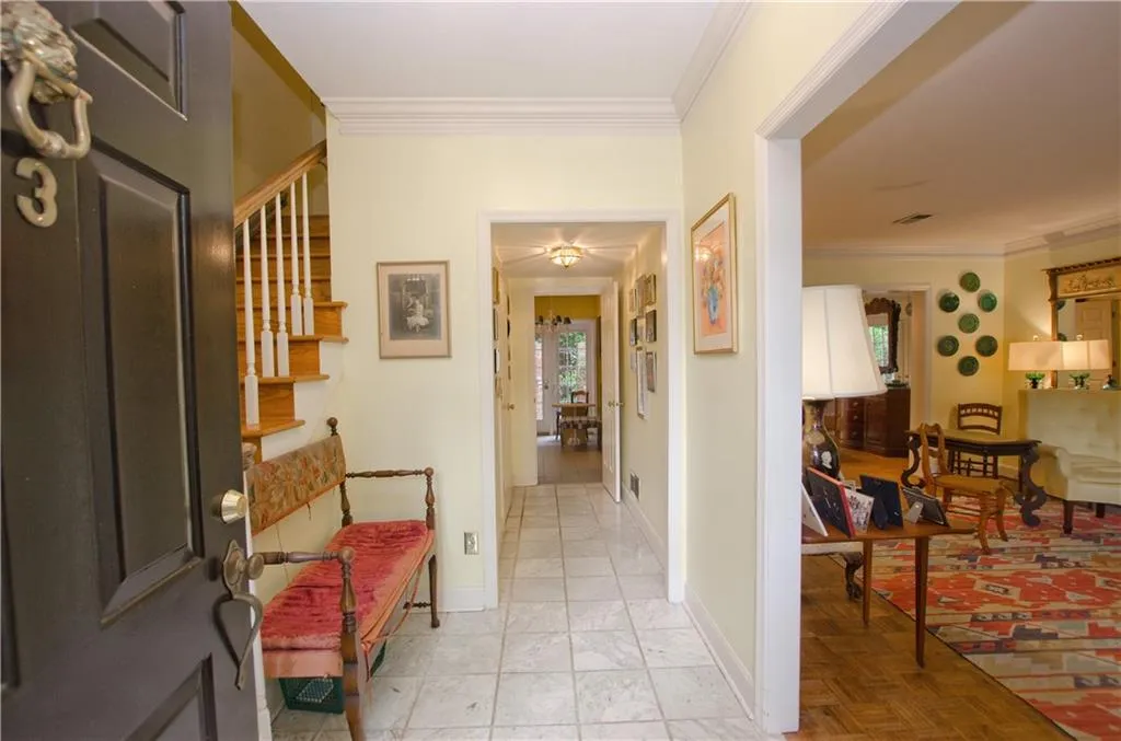 3081 Howell Mill Road Nw Unit 3, Atlanta, Georgia 30327, 3 Bedrooms Bedrooms, ,2 BathroomsBathrooms,Residential,Sold,3081 Howell Mill Road Nw Unit 3,7409181