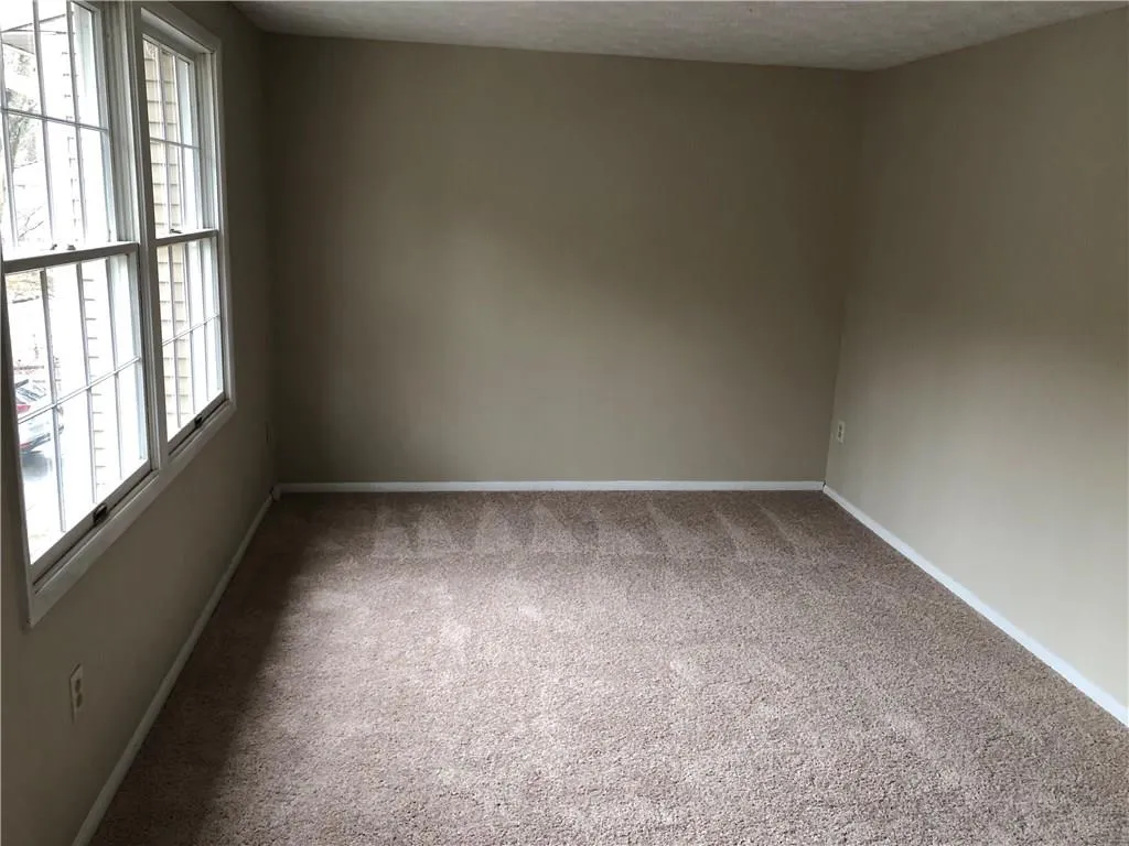 8855 Long Beach Circle, Sandy Springs, Georgia 30350, 2 Bedrooms Bedrooms, ,2 BathroomsBathrooms,Residential,Sold,8855 Long Beach Circle,6115093