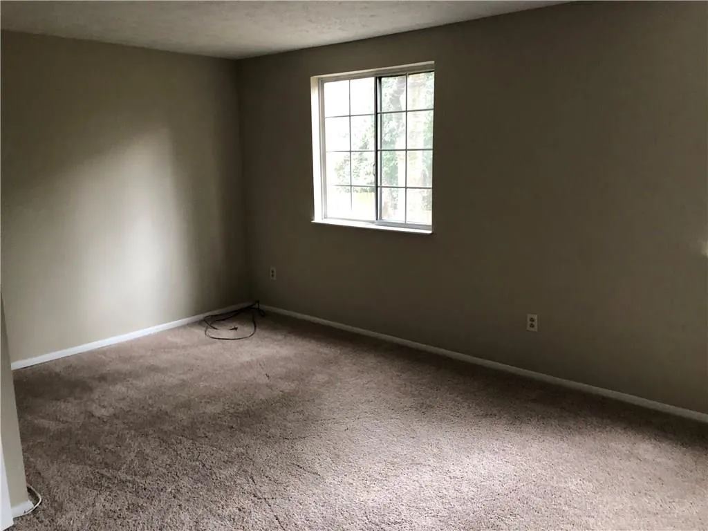 8855 Long Beach Circle, Sandy Springs, Georgia 30350, 2 Bedrooms Bedrooms, ,2 BathroomsBathrooms,Residential,Sold,8855 Long Beach Circle,6115093