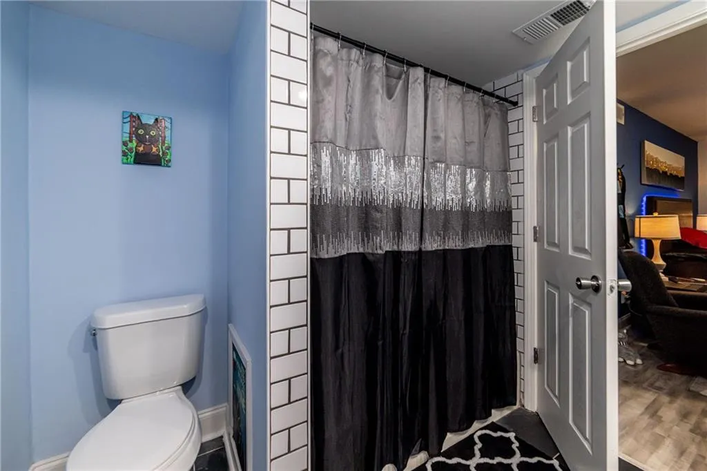 6851 Roswell Road Unit M12, Sandy Springs, Georgia 30328, 3 Bedrooms Bedrooms, ,2 BathroomsBathrooms,Residential,Sold,6851 Roswell Road Unit M12,7239168