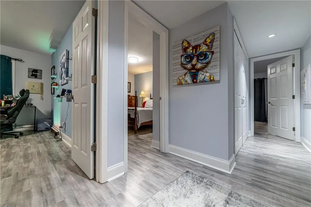 6851 Roswell Road Unit M12, Sandy Springs, Georgia 30328, 3 Bedrooms Bedrooms, ,2 BathroomsBathrooms,Residential,Sold,6851 Roswell Road Unit M12,7239168