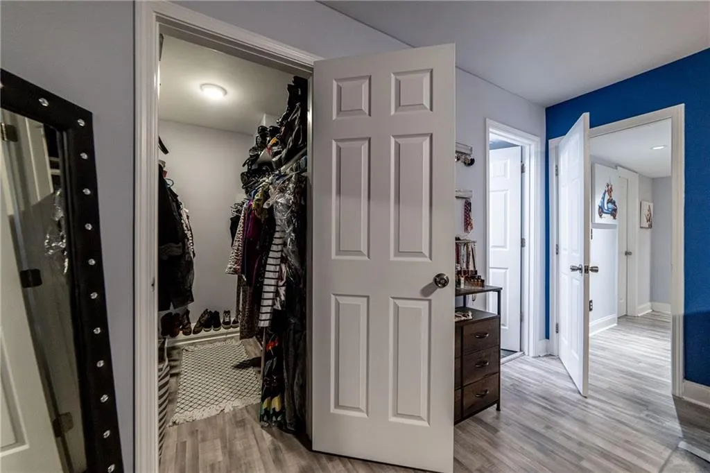 6851 Roswell Road Unit M12, Sandy Springs, Georgia 30328, 3 Bedrooms Bedrooms, ,2 BathroomsBathrooms,Residential,Sold,6851 Roswell Road Unit M12,7239168