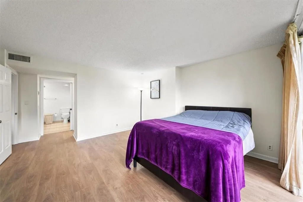 3530 Piedmont Road Ne Unit 7k, Atlanta, Georgia 30305, 2 Bedrooms Bedrooms, 0 ,2 BathroomsBathrooms,Residential,For Sale,3530 Piedmont Road Ne Unit 7k,7805021