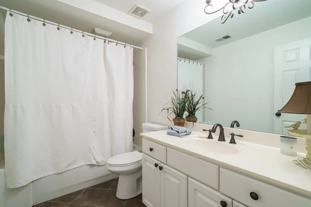 450 Heards Ferry Road, Sandy Springs, Georgia 30328, 7 Bedrooms Bedrooms, ,7 BathroomsBathrooms,Residential,Sold,450 Heards Ferry Road,6939802