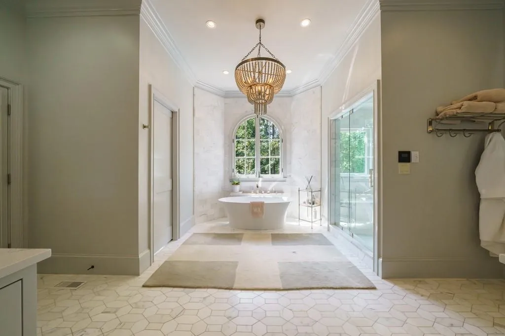 450 Heards Ferry Road, Sandy Springs, Georgia 30328, 7 Bedrooms Bedrooms, ,7 BathroomsBathrooms,Residential,Sold,450 Heards Ferry Road,6939802