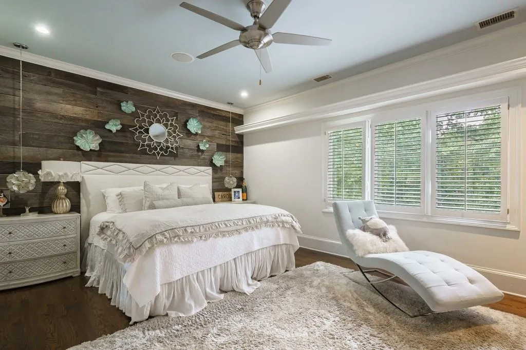 450 Heards Ferry Road, Sandy Springs, Georgia 30328, 7 Bedrooms Bedrooms, ,7 BathroomsBathrooms,Residential,Sold,450 Heards Ferry Road,6939802