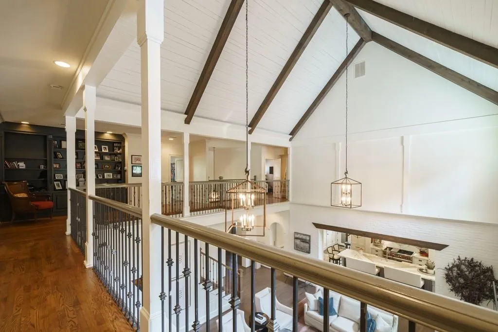 450 Heards Ferry Road, Sandy Springs, Georgia 30328, 7 Bedrooms Bedrooms, ,7 BathroomsBathrooms,Residential,Sold,450 Heards Ferry Road,6939802
