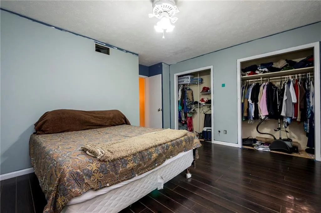 6700 Roswell Road Unit 30c, Atlanta, Georgia 30328, 2 Bedrooms Bedrooms, ,1 BathroomBathrooms,Residential,Sold,6700 Roswell Road Unit 30c,5833370