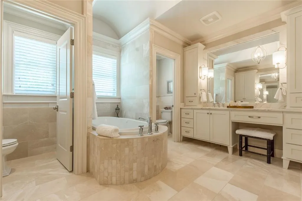 215 Rivermere Way, Sandy Springs, Georgia 30350, 5 Bedrooms Bedrooms, ,5 BathroomsBathrooms,Residential,Sold,215 Rivermere Way,6545833