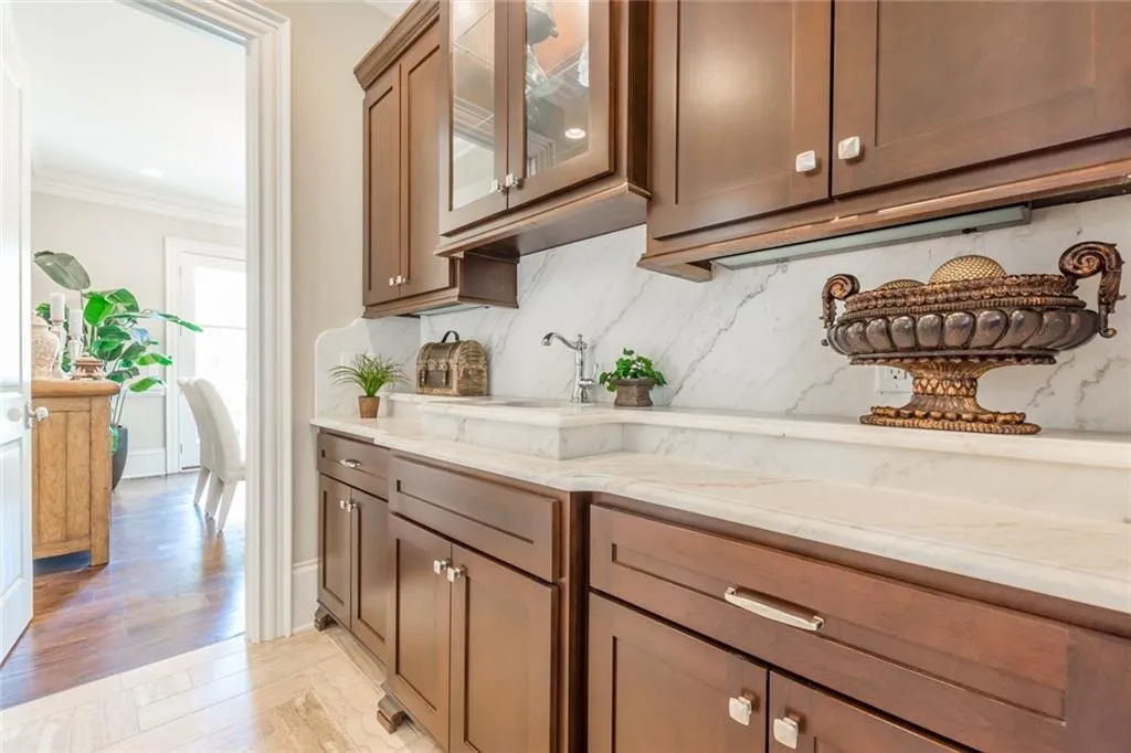 215 Rivermere Way, Sandy Springs, Georgia 30350, 5 Bedrooms Bedrooms, ,5 BathroomsBathrooms,Residential,Sold,215 Rivermere Way,6545833