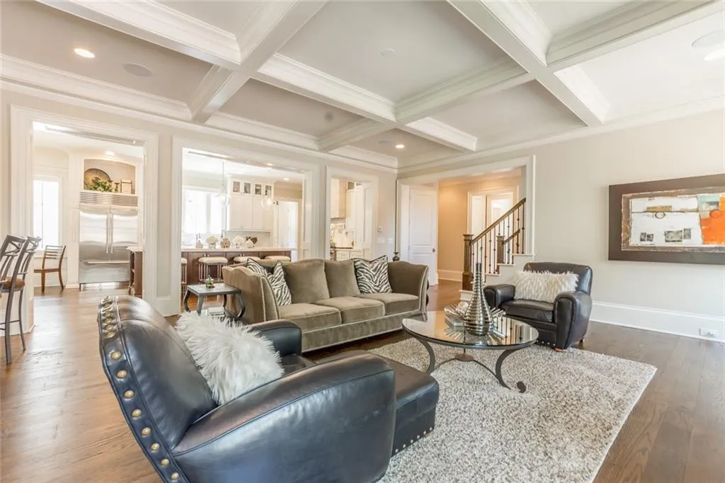215 Rivermere Way, Sandy Springs, Georgia 30350, 5 Bedrooms Bedrooms, ,5 BathroomsBathrooms,Residential,Sold,215 Rivermere Way,6545833