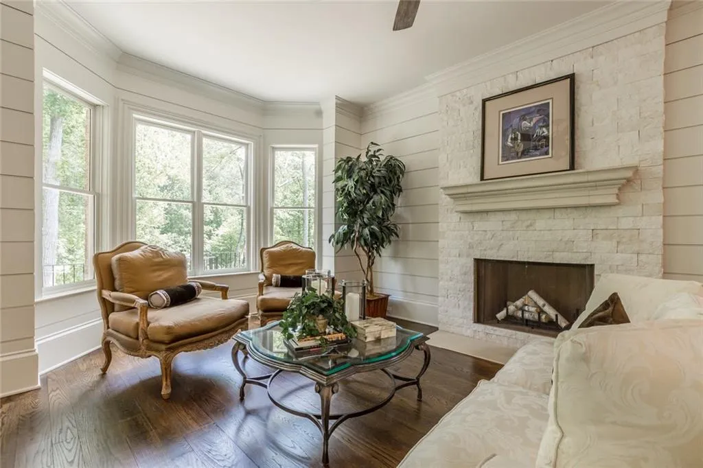 215 Rivermere Way, Sandy Springs, Georgia 30350, 5 Bedrooms Bedrooms, ,5 BathroomsBathrooms,Residential,Sold,215 Rivermere Way,6545833
