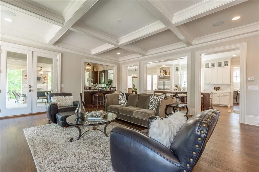 215 Rivermere Way, Sandy Springs, Georgia 30350, 5 Bedrooms Bedrooms, ,5 BathroomsBathrooms,Residential,Sold,215 Rivermere Way,6545833