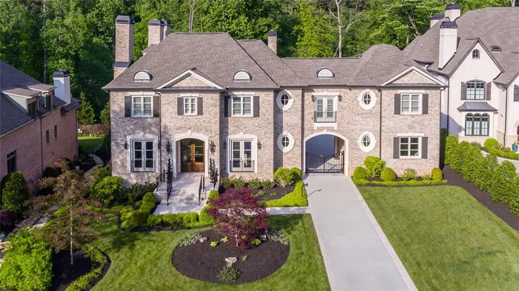 215 Rivermere Way, Sandy Springs, Georgia 30350, 5 Bedrooms Bedrooms, ,5 BathroomsBathrooms,Residential,Sold,215 Rivermere Way,6545833