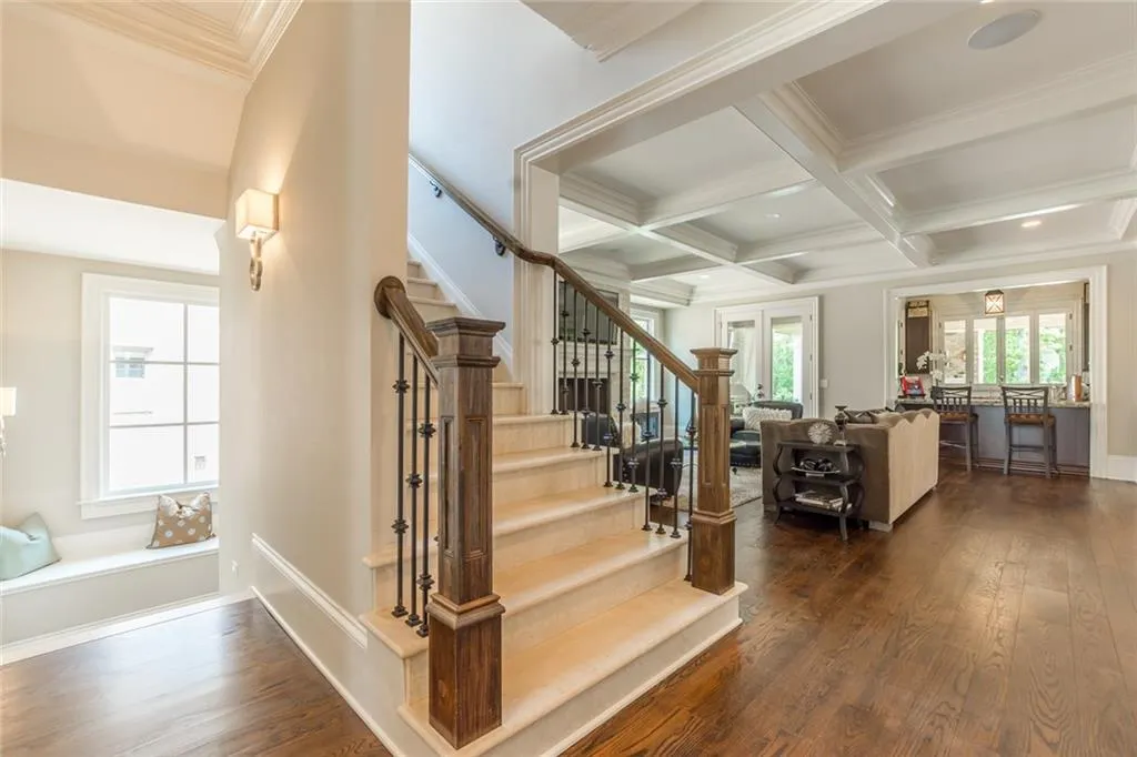 215 Rivermere Way, Sandy Springs, Georgia 30350, 5 Bedrooms Bedrooms, ,5 BathroomsBathrooms,Residential,Sold,215 Rivermere Way,6545833