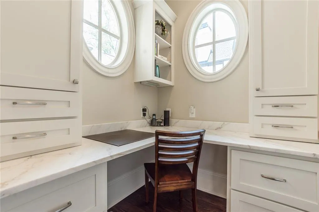 215 Rivermere Way, Sandy Springs, Georgia 30350, 5 Bedrooms Bedrooms, ,5 BathroomsBathrooms,Residential,Sold,215 Rivermere Way,6545833