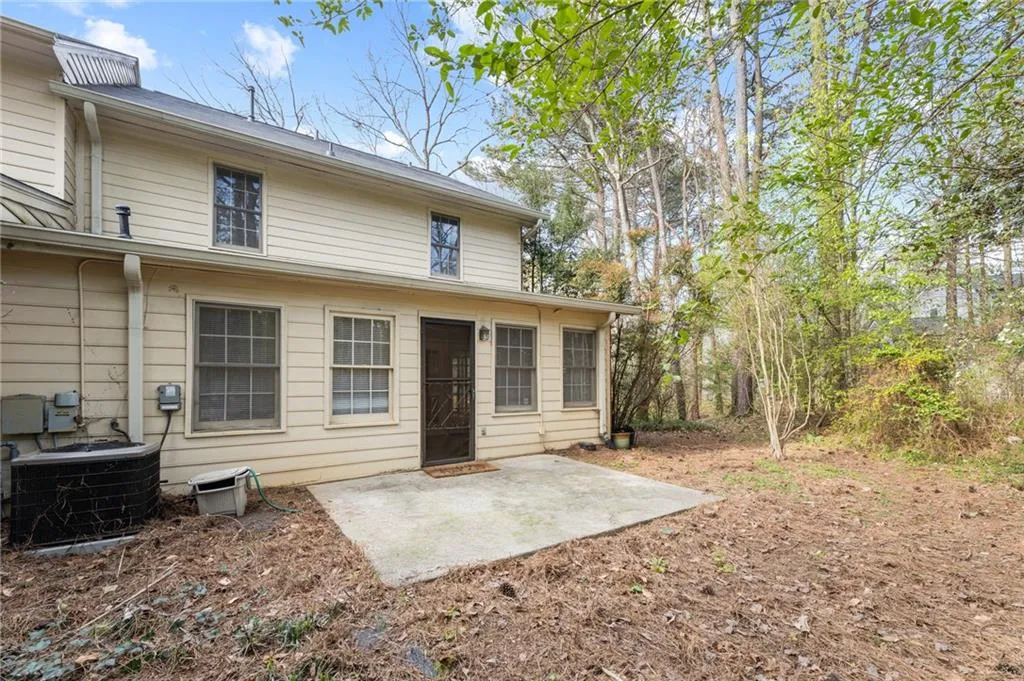 7923 Briar Villa Place, Sandy Springs, Georgia 30350, 3 Bedrooms Bedrooms, ,2 BathroomsBathrooms,Residential,Sold,7923 Briar Villa Place,7189715
