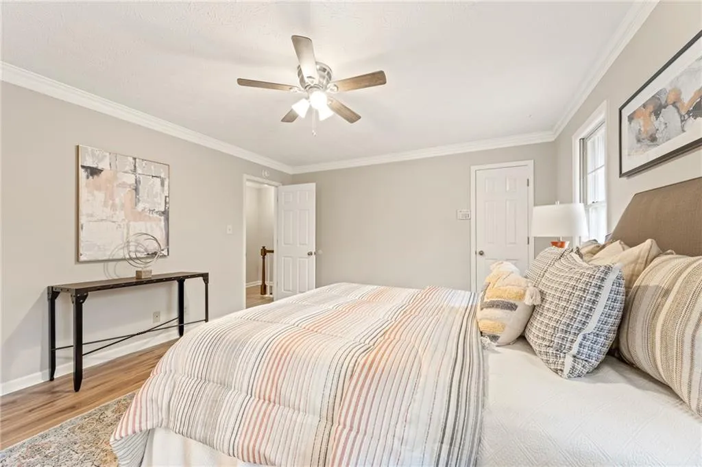 7923 Briar Villa Place, Sandy Springs, Georgia 30350, 3 Bedrooms Bedrooms, ,2 BathroomsBathrooms,Residential,Sold,7923 Briar Villa Place,7189715