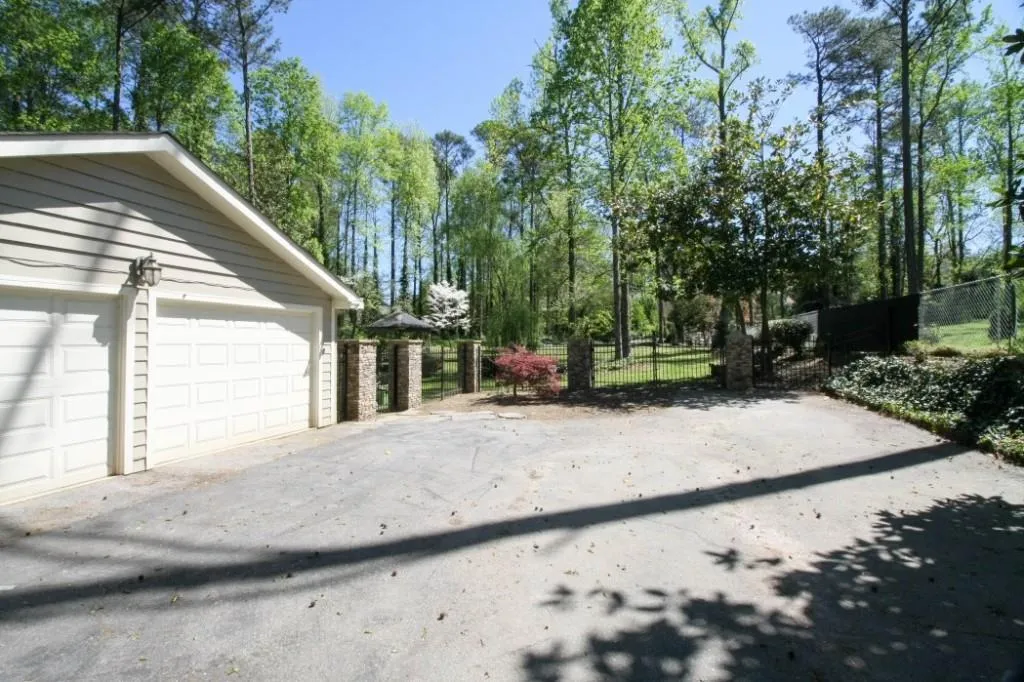 7369 Twin Branch Road, Atlanta, Georgia 30328, 4 Bedrooms Bedrooms, ,3 BathroomsBathrooms,Residential,Sold,7369 Twin Branch Road,5669186
