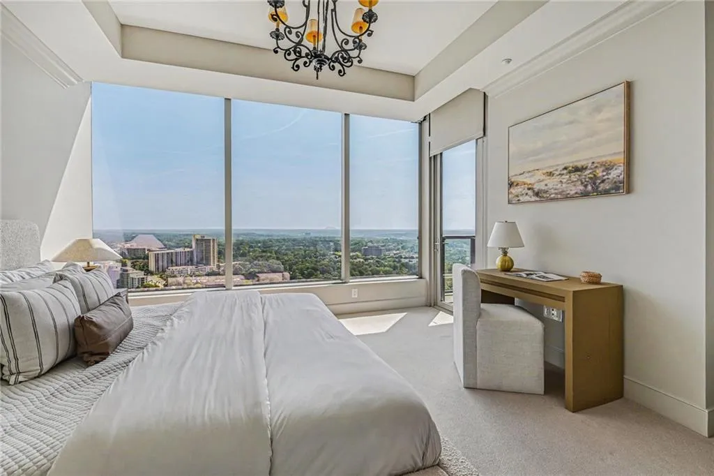 3630 Peachtree Road Ne Unit 2604, Atlanta, Georgia 30326, 2 Bedrooms Bedrooms, 0 ,2 BathroomsBathrooms,Residential,For Sale,3630 Peachtree Road Ne Unit 2604,7813935