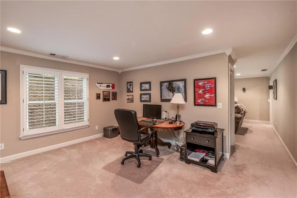 5035 Magnolia Bluff Drive, Sandy Springs, Georgia 30350, 4 Bedrooms Bedrooms, ,3 BathroomsBathrooms,Residential,Sold,5035 Magnolia Bluff Drive,6560105