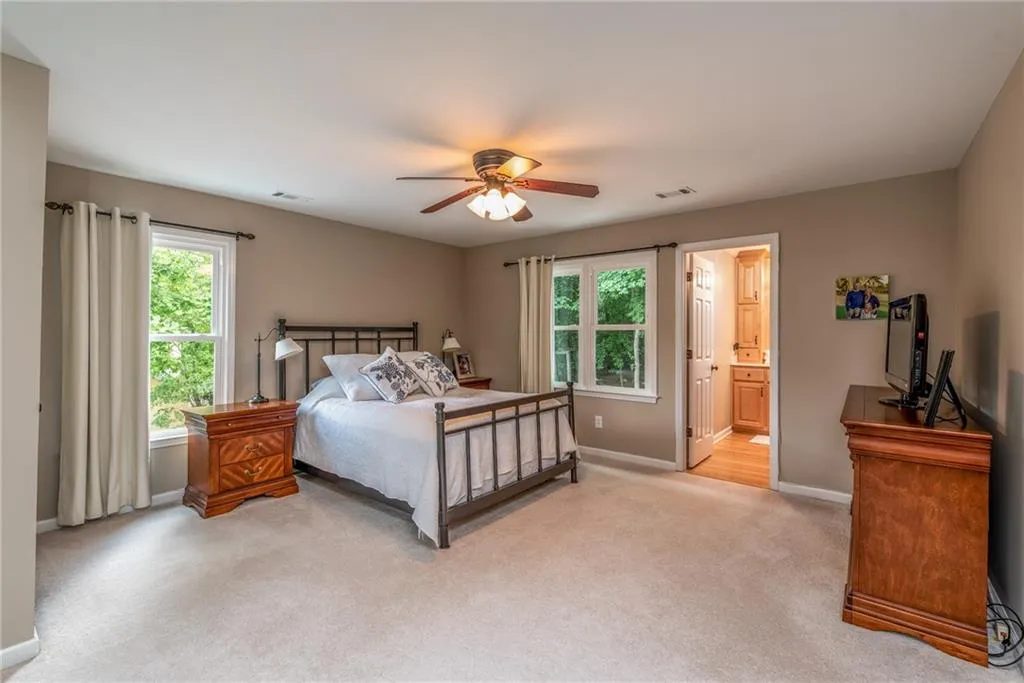5035 Magnolia Bluff Drive, Sandy Springs, Georgia 30350, 4 Bedrooms Bedrooms, ,3 BathroomsBathrooms,Residential,Sold,5035 Magnolia Bluff Drive,6560105